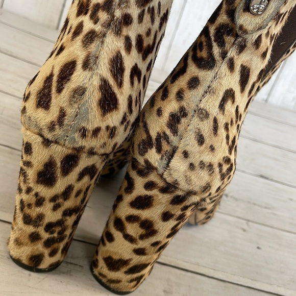 Sam Edelman Cheetah Print Heeled Ankle Bootie - Picture 5 of 15
